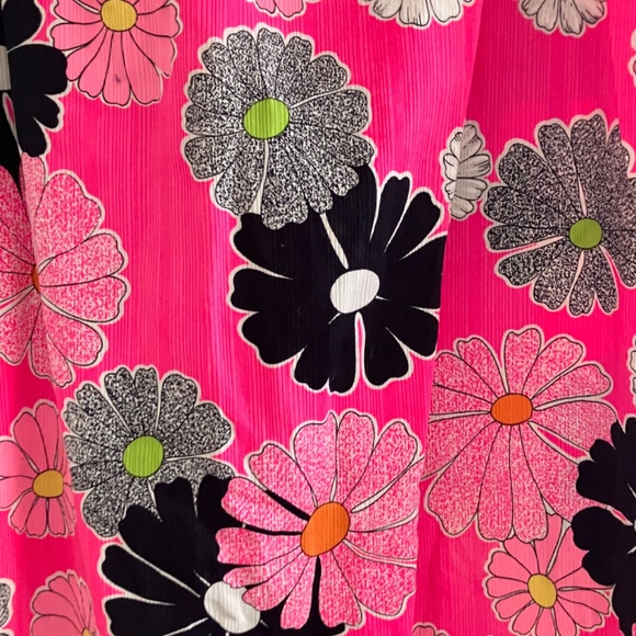 Hot pink floral Hawaiian print, maxi dress - Picture 3 of 10